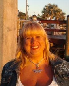 Woman, 66. Dlauren