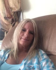 Woman, 62. Star3736