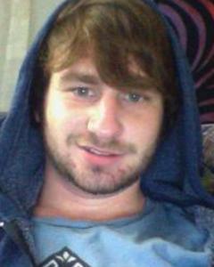 Man, 34. izzollamxx