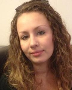Woman, 42. tergo