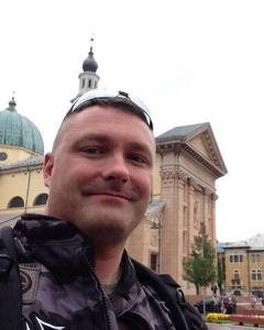Man, 55. Dezadonis