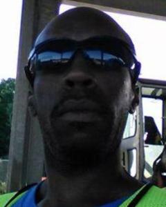 Man, 42. MoMo8887