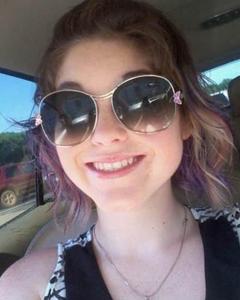 Woman, 29. EmileePaige13