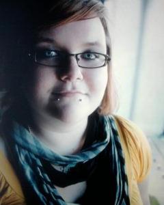 Woman, 32. look_up