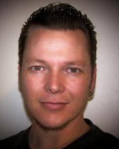 Man, 50. runt424