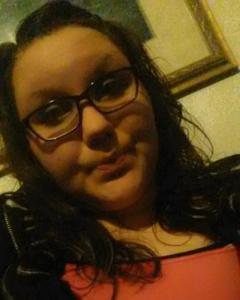 Woman, 31. b_Lynn