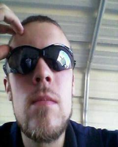 Man, 33. Kota_Mark