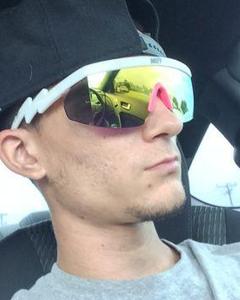 Man, 30. Gearheadjones