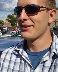 Man, 43. cloroxbb