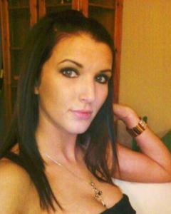 Woman, 34. ElyssaVessels3