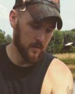 Man, 37. Country225813
