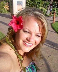 Woman, 54. MelNsuch