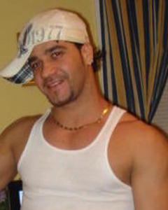 Man, 42. Llo455
