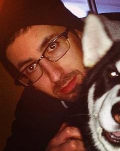 Man, 40. Zee5645