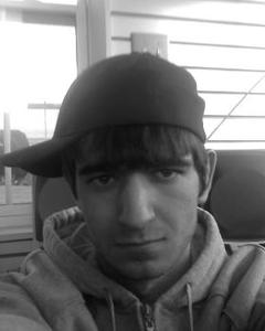 Man, 34. erhetrjeaewehw