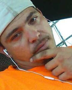 Man, 40. jfox4657