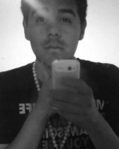 Man, 30. idgafb_818