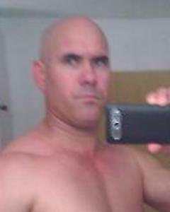 Man, 49. pupi