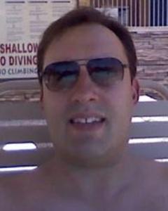 Man, 52. fxman8730