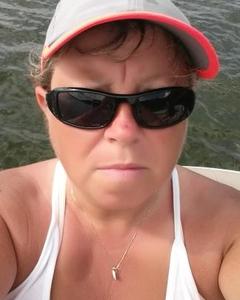 Woman, 58. becky127366