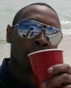 Man, 34. ceo3034