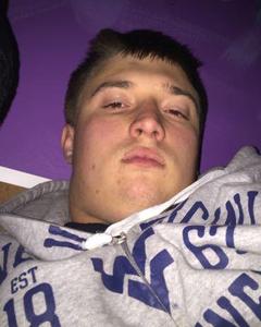 Man, 28. Travis_P8757