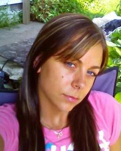 Woman, 46. Johnny3ry