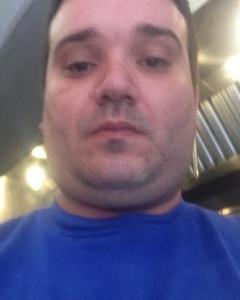 Man, 43. Italia813834