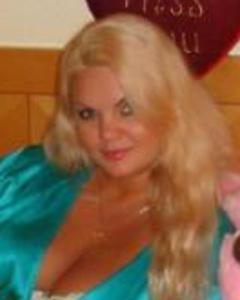 Woman, 45. Katelin1120