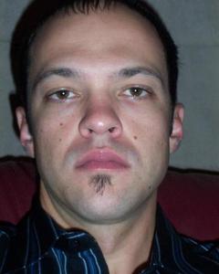 Man, 44. lggator1