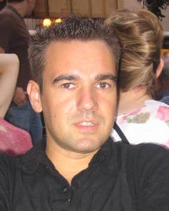 Man, 44. mikinel