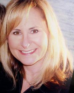 Woman, 56. Smiles6611