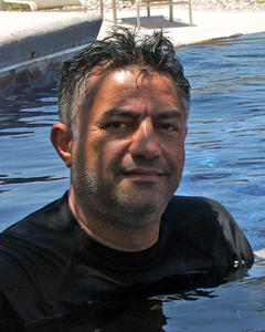 Man, 66. darioush5359