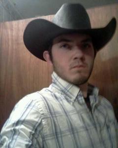 Man, 32. johnathoncondo