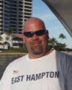 Man, 53. kniner