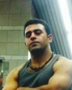 Man, 40. Raeis