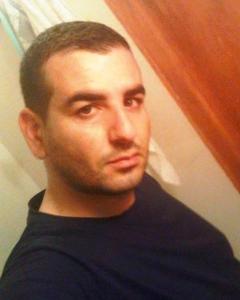 Man, 43. ales02