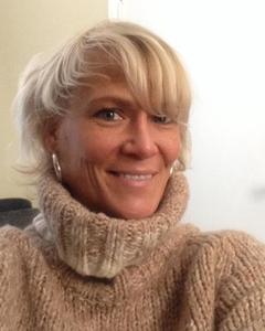 Woman, 53. JillyIdol