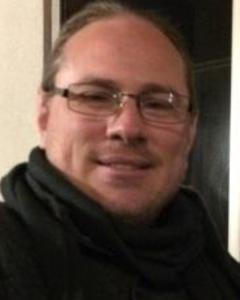 Man, 54. Bears_guard