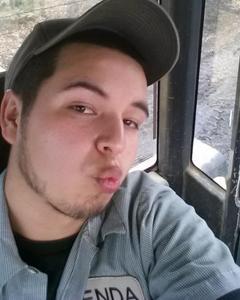 Man, 38. alielyossr8207