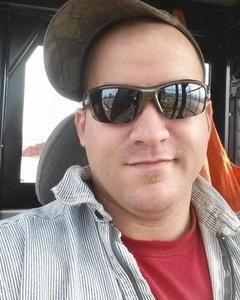 Man, 43. loggerd