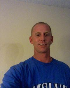 Man, 44. tee238817