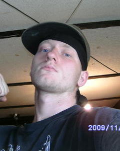 Man, 34. bud2472