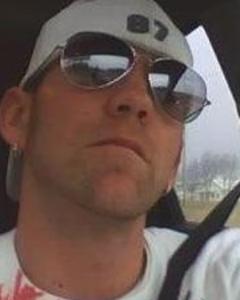 Man, 44. garmann