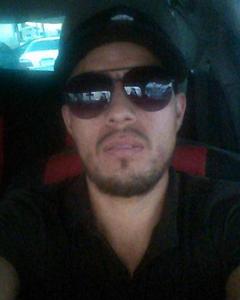 Man, 37. Hola_amiga_Her