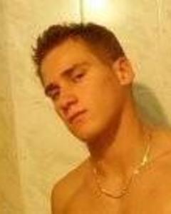 Man, 34. chris_hung_low