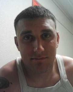 Man, 33. mezzano