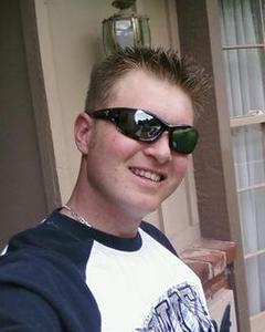 Man, 45. Me231621