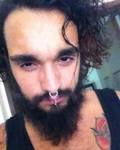 Man, 31. Nooiise