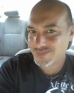 Man, 50. Elnastyo